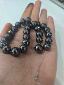 Cuentas de Diamante Moissanita Redondas Negras de 10 mm, 226 Quilates, 27 Piezas, 10 Pulgadas - Product Image 4