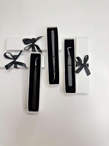 แหนบต่อขนตาคุณภาพสูง GETUP BROSONS IMPEX สแตนเลสสตีล 10 มม. ป้องกันไฟฟ้าสถิต แยกเส้นขนตาได้ดี สีดำด้าน ปลายสีทอง เรียบลื่น - Product Image 2