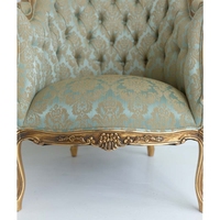 Fauteuil Callister Palais de Versailles en bois massif, design français antique, finition dorée damassée