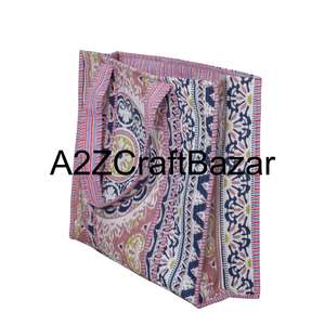 Grand sac fourre-tout en coton rayé fait à la main en Inde pour femmes - Style bohème spacieux pour le rangement et les voyages - Product Image 4