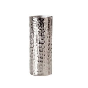 Vase à fleurs moderne en aluminium pour la décoration intérieure Taille et forme personnalisées pour la décoration de la maison Utilise un élégant pot de plantes d'intérieur vintage - Product Image 4