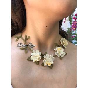 Nurgül Kolye No. 2 Krem Igne Oyası Collar de moda - Product Image 1