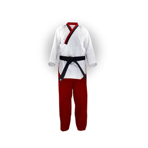 Uniforme de karaté Gi en coton polyester confortable et respirant Service OEM disponible pour les vêtements de sport de judo et d'arts martiaux - Product Image 6