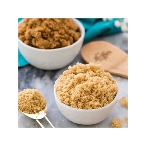 น้ำตาลอ้อยสีน้ำตาลเข้มพร้อมส่งออกในถุงจำนวนมากสำหรับผู้ซื้อจากต่างประเทศ - Product Image 1