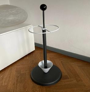 Decorative <b>Heart</b> <b>Shape</b> <b>Photo</b> <b>Frame</b> in Brass with Elegant Black and Silver Metal Perfect Wedding Wall Decoration Stylish Elegant - Product Image 3