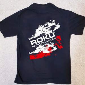 เสื้อยืดผู้ชายพิมพ์ลายซับลิเมชันแนววินเทจผ้า200กรัมสไตล์ลำลองคอกลมพิมพ์ลายไม่เหมือนใคร - Product Image 2