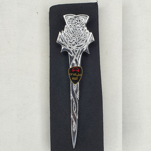 Onstyle Sports Hombres Durable Latón Antiguo Kilt Pin Cabeza de Ciervo Kilt Pin Highland Scottish Thistle Crest Sword Kilt Pin - Product Image 4