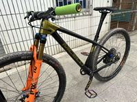 VTT 29 pouces tout carbone, cadre rigide, 12 vitesses, ultra léger, pour course en cross-country, avec pédales ordinaires