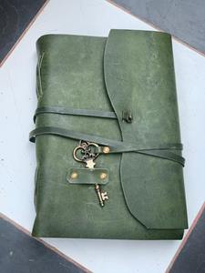 Journal de clés en cuir vintage fait à la main avec fil de papier à coudre et couture de selle pour femmes et hommes - Product Image 2