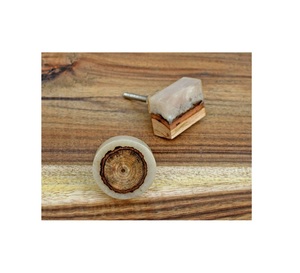 Craft Valley AK-1446 Tiradores de Madera y Resina Hechos a Mano para Gabinetes, Herrajes Decorativos Modernos para Cajones de Cocina y Muebles, Diseño Único para el Hogar - Product Image 1