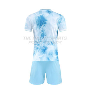 Tenue de football d'été confortable pour l'entraînement quotidien avec tissu extensible anti-transpiration, uniforme sportif d'équipe personnalisable - Product Image 2