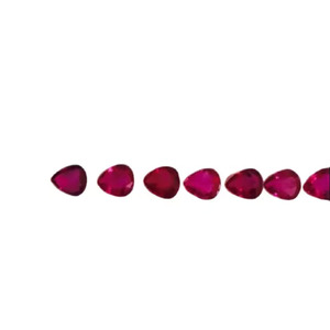 Rubí natural no tratado, sin calentar, origen africano, corte de pera, calidad AAA, brillo AAA con excelente uso de color rojo en la fabricación de joyas - Product Image 1