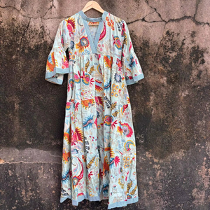 Vestido Maxi de Algodón con Estampado Floral, Vestido de Color Claro con Estampado de Aves, Cintura Natural, Vestido de Algodón Ecológico - Product Image 1