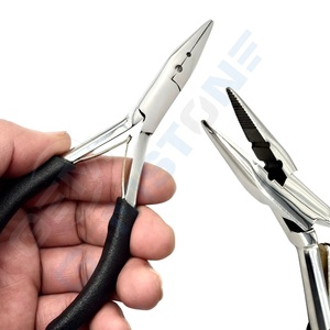 Pince à extensions capillaires professionnelle en acier inoxydable de 5,5 pouces, outil de sertissage à 2 trous pour micro-anneaux et nano-perles - Product Image 6