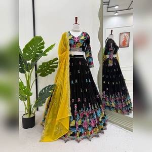 Lehenga Choli Bordado para Novia, Últimos Diseños de Boda India, Bordado Pesado, Diseñador, Ropa de Fiesta para Mujer - Product Image 1