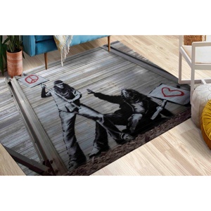 Tapis graffiti Banksy : Paix vs Amour, tapis d'appoint antidérapant, tapis en chenille - Product Image 1
