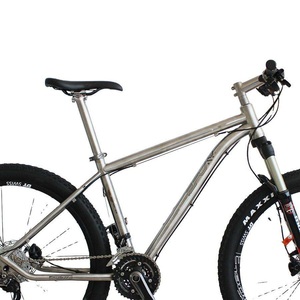 Vélo de montagne haut de gamme pour hommes et femmes, vélo à vitesses variables, course sur route, cadre en acier de 24 pouces, pédale ordinaire, pour adolescents, étudiants et adultes - Product Image 6