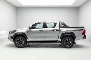 Camioneta Hilux Adventure 4.0L V6 4WD 2026 Plateada Metálica, Nueva, Cero Kilometraje/Km, Precio Accesible, Lista para Enviar - Product Image 5