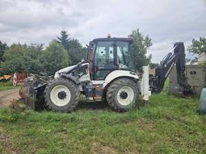 Chargeuse-pelleteuse HIDROMEK HMK 102S haute performance - Product Image 2