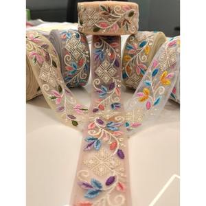 Tela de encaje bordada con cuentas exclusiva para diseñadores, alta costura nupcial y vestidos de fiesta, proveedor de pedidos a granel en línea - Product Image 1