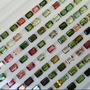 Pierre précieuse naturelle multicolore en tourmaline taille émeraude 7x5 mm, facettée et polie, en vrac, vente en gros PANJSHIR GEMS INTERNATIONAL - Product Image 2