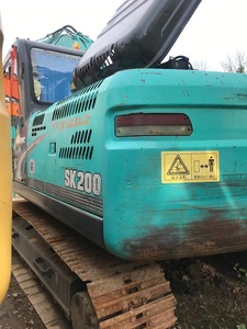 Excavadora Kobelco de segunda mano con bomba de caja de cambios de motor Hino original Buen rendimiento en buenas condiciones - Product Image 2
