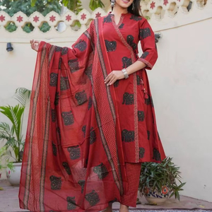 Ensembles Kurti modernes en coton à séchage rapide et sans plis, avec bas et dupatta, prêts à porter, vêtements ethniques indiens pour femmes, vente en gros pour fournisseurs mondiaux - Product Image 1