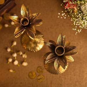 Classic Silver Metal <b>Candle</b> <b>Holder</b> for Home Decoration Elegant Taper <b>Candle</b> Stand for Living Room Dining Table and Festive Decor - Product Image 4