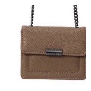 Borsa a Tracolla in Pelle con Catena per Donna - Product Image 5