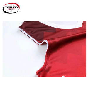 Uniforme de basket-ball pour jeunes personnalisé de haute qualité Nouveautés Vêtements de sport de plein air Plus Size Option - Product Image 5