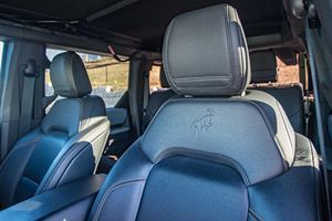 Ford Bronco Badlands 2022 d'occasion en bon état, 6600 miles, EcoBoost V6, pack Sasquatch, plusieurs modifications - Product Image 5