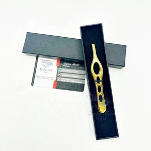 แหนบถอนคิ้วสแตนเลสเคลือบทองพร้อมปลายเอียงเครื่องมือความงามใหม่สำหรับดูแลขนคิ้วขนตาฉลากส่วนตัว - Product Image 1