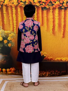 ชุดคู่พี่น้องคุณภาพสูงสวยงามจากปากีสถานสำหรับเด็กชายและเด็กหญิง พร้อมงานปัก สำหรับงานอีด เมห์นดี บารัต งานเลี้ยงสังสรรค์ในครอบครัว - Product Image 6