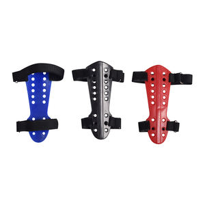 Protector de Brazos de PVC para Tiro con Arco - Product Image 1