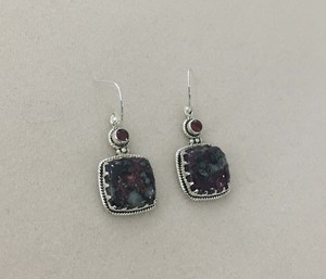 Pendientes colgantes de plata de ley 925 para mujer, moda Edulite, corte granate en bruto para boda o regalo, joyería de plata 925 al por mayor - Product Image 3