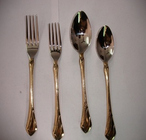Fabriqué en laiton pur et de qualité alimentaire, ces couverts dorés brillants font une impression surprenante dans un restaurant ou un bar à domicile. - Product Image 5