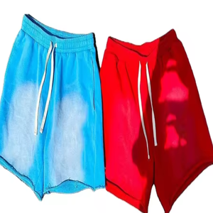 Pantalones cortos de entrenamiento informales de algodón 100% para hombre con patrón de leopardo, ajuste holgado para deportes al aire libre y fitness - Product Image 1