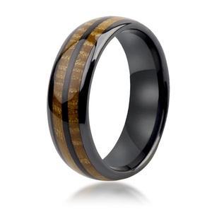 POYA-anillo con incrustación de madera de barril de whisky para hombre, banda de boda Vintage de 8mm con cúpula de cerámica negra - Product Image 2