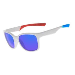 Hecho en Taiwán Full-Rim Fashion Sportif Lentes polarizadas fotocromáticas a prueba de viento Gafas para montar al aire libre - Product Image 1