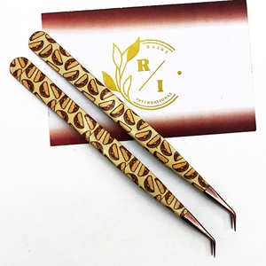 Pince à cils en acier inoxydable écologique de marque privée avec revêtement en papier Ventilateurs de volume durables Pince à épiler à pointe en or rose de précision - Product Image 5