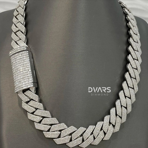 Cadena Cubana de Plata de Ley 925 Chapada en Oro de 18K con Incrustaciones de Moissanita VVS de 18mm y 3 Filas, Engaste de Garra, Regalo para Compromiso, Fiesta o Boda - Product Image 4