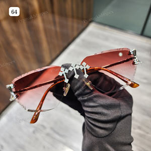 Lunettes de soleil élégantes pour hommes anti-reflet Design personnalisé Nuances rouges de luxe Moissanite Diamant inspiré Style rappeur Bijoux fantaisie - Product Image 1