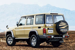 Toyota Land Cruiser Double Cabin Pickup 2016 2017 d'occasion conduite à gauche et conduite à droite disponibles à la vente 2018 - Product Image 6