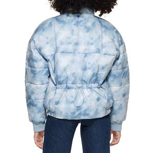 Chaqueta acolchada de gran venta para mujer, relleno de algodón 100%, ligera, transpirable, a prueba de viento, estampado de logotipo personalizado OEM - Product Image 2