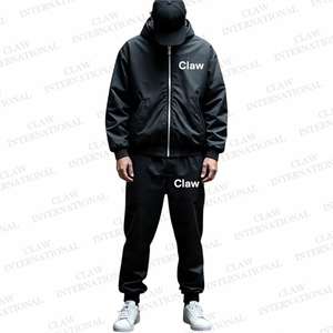 Conjunto cortavientos de dos piezas personalizado para hombre Chaqueta de nailon con cremallera y pantalones cortos Chándal OEM Chándal Ropa deportiva - Product Image 1