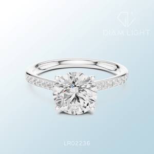 Anillo de Racimo Redondo Hecho a Medida con Calidad VS Certificada y Clasificación IGI, Diseño Elegante y Brillante para Amantes de las Joyas Atemporales - Product Image 3