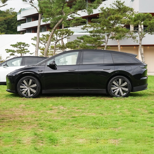 Voiture électrique à énergie nouvelle Li Auto Lixiang Ideal I6, version standard, 4 roues motrices, 660 km, 544 ch, 2025 - Product Image 3