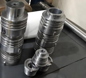 Tuerca Porta pasa Linea cắm ren 4140 biển 1210 thép đường kính <span class=keywords><strong>1010</strong></span> 3 1/8 inch Hộp mực đấm đầu <span class=keywords><strong>CNC</strong></span> gia công NUT - Product Image 4