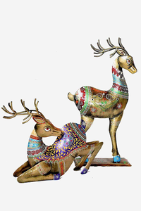 Sculpture de cerf assis en fer peint, art populaire, objet décoratif artisanal pour la maison, le jardin, le balcon et les espaces ouverts - Product Image 4