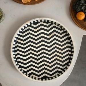 Plateau de service en os incrusté artisanal, très vendu, multi-usages pour le service, le rangement et la décoration de la maison, disponible au meilleur prix - Product Image 4